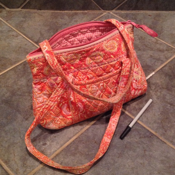 100% cotton purse.