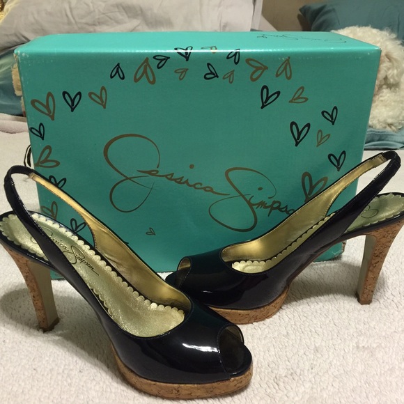 Black Patent Jessica Simpson Heels - Picture 1 of 3