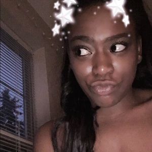 Meet your Posher, Miaya