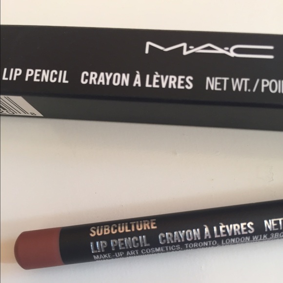 M•A•C Lip Pencil in Subculture. Unused.