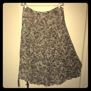 Avenue peasant style skirt