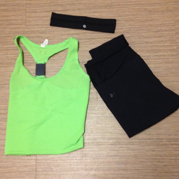 ⚽️ Black Heat Gear Under Armour Capri Leggings⚽️