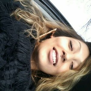 Meet your Posher, Vanessa