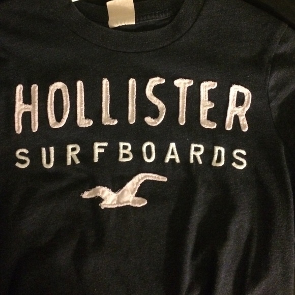 Hollister tee shirt - Picture 1 of 2