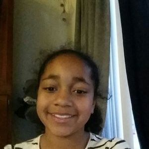 Meet your Posher, Crystal