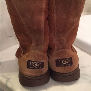 UGGS size 6.5 fit 7.5/8 in women's