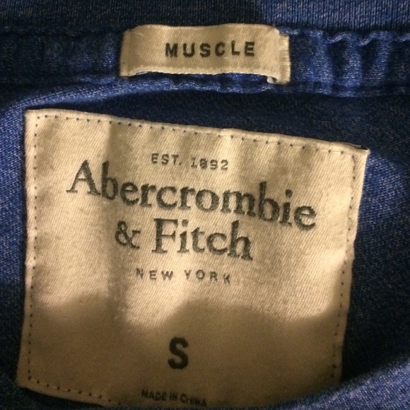 Abercrombie tee shirt - Picture 3 of 3