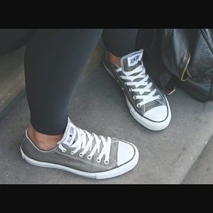 Gray converse (low top)