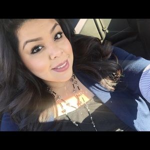 Meet your Posher, Yvonne