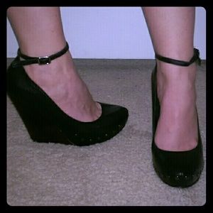 Sale! Aldo wedges size 8
