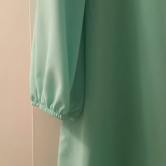 *SOLD IN BUNDLE* Silky tunic/dress - Picture 3 of 3