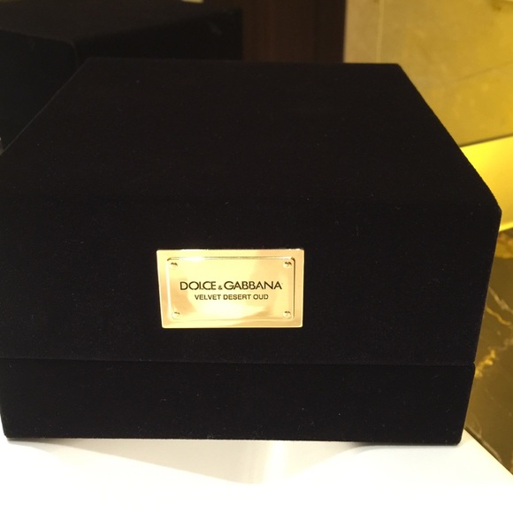 dolce & gabbana velvet desert oud price