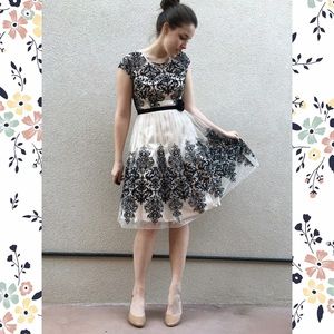 B Darlin Ivory & Black Dress *Only Been Worn Once*