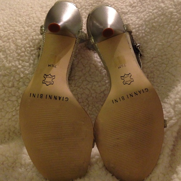 Gianni Bini Heels-size 7 1/2 - Picture 3 of 4