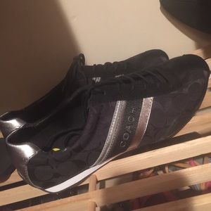 Size 9 black coach sneakers
