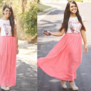 Forever 21 Pleated Maxi Skirt