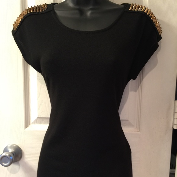 ❌SOLD❌Sheer Black, hi/lo top...so cute and rockin