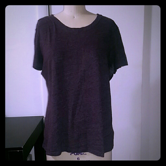 Old Navy t-shirt