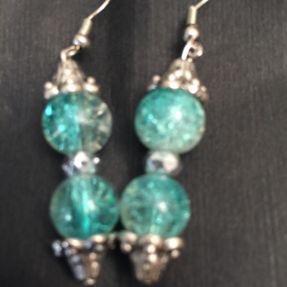 NWOT GLASS BEAD EARRINGS