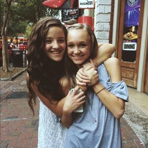 Meet your Posher, Summer