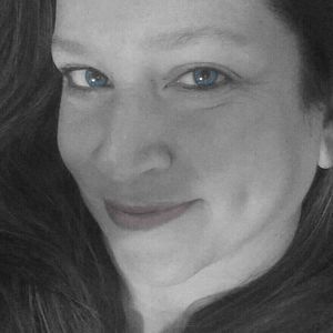 Meet your Posher, Yvette