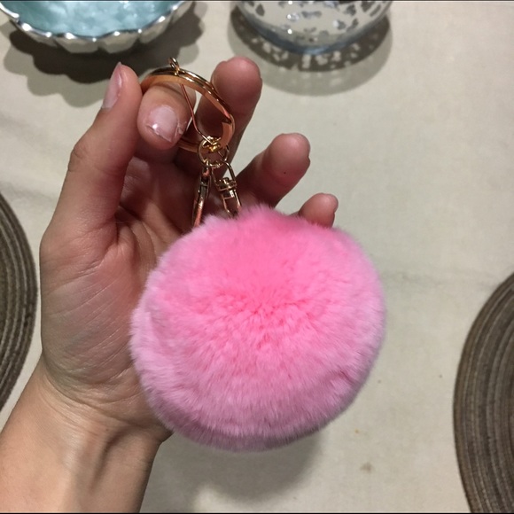 Pom Pom keychain