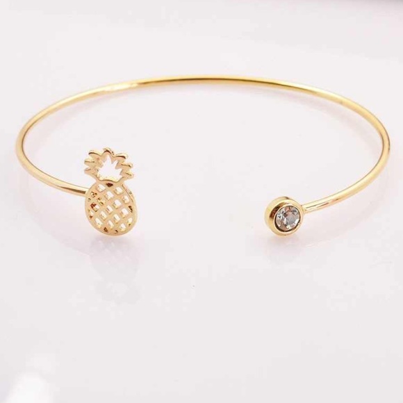 Jewelry - New Gold Pineapple Bangle Bracelet!