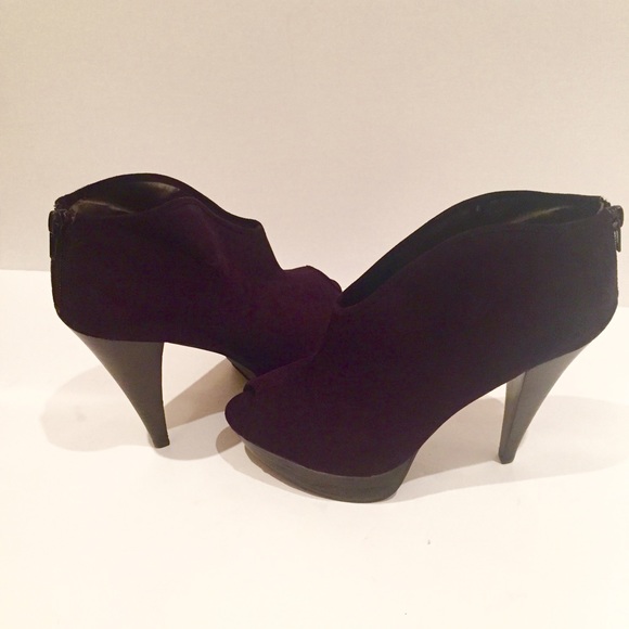Carlos Santana Shoes - Carlos Santana Platform open toe heel