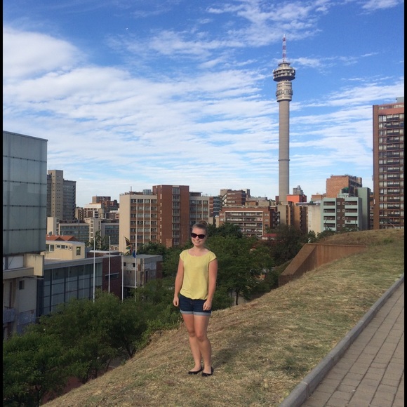 Meet your Posher, Jessica - Picture 2 of 3