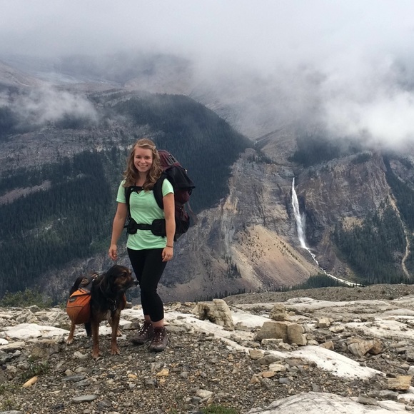 Meet your Posher, Jessica - Picture 3 of 3