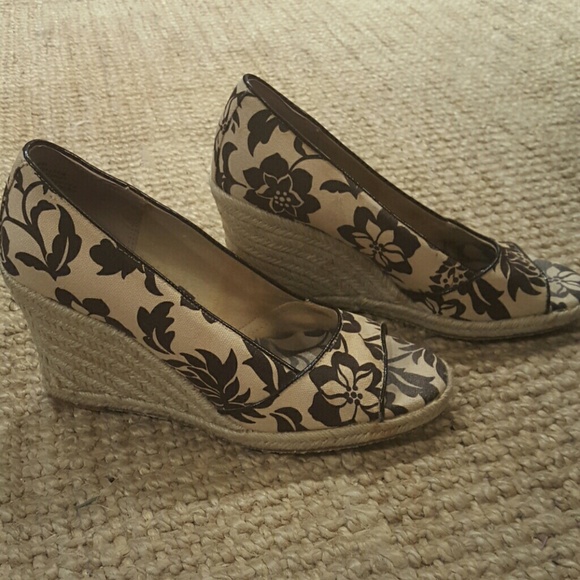 Tommy Hilfiger Tropical Wedge peep toe Size 8 - Picture 1 of 4