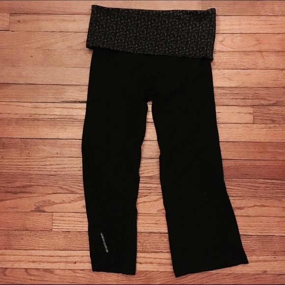 fold over capri yoga pants