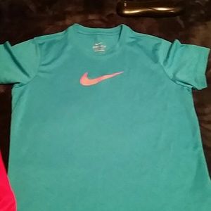 Girls Nike dri fit