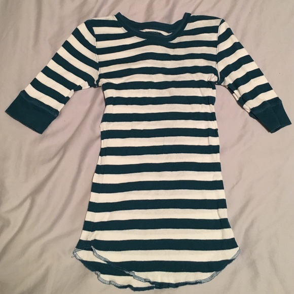Teal and white striped ribbed quarter sleeve shirt