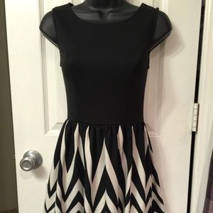 ❌SOLD❌Super cute dress in great condition