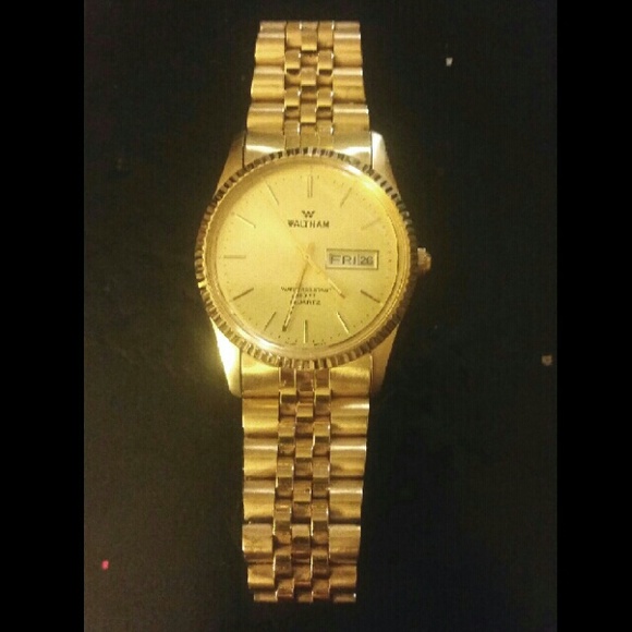*SOLD ON TRADESY* Waltham Men's Gold Watch - Picture 1 of 4
