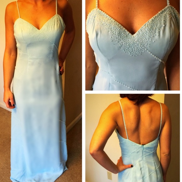 Crier Dresses & Skirts - ❗️LASTCHANCE DONATING 4.30 Prom Dress Tiffany Blue
