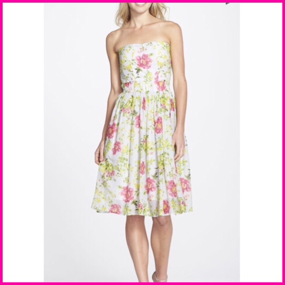 Kaya & Sloane Dresses & Skirts - Floral Print Strapless Dress