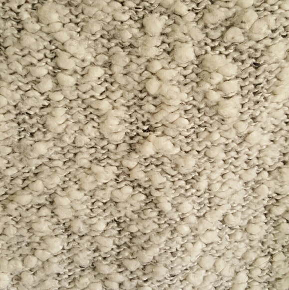 Sweater - Picture 4 of 4