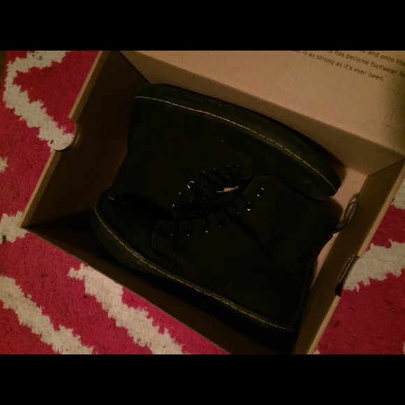 Black dr martens