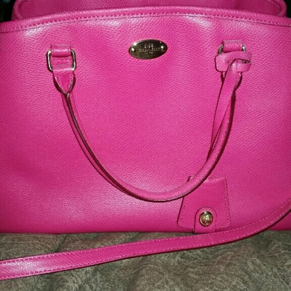 SATURDAY FLASH SALE 3/12 Coach pink ruby purse