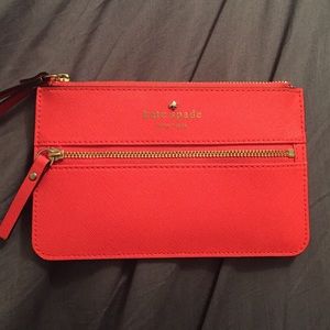 Kate Spade Wristlet 🌟