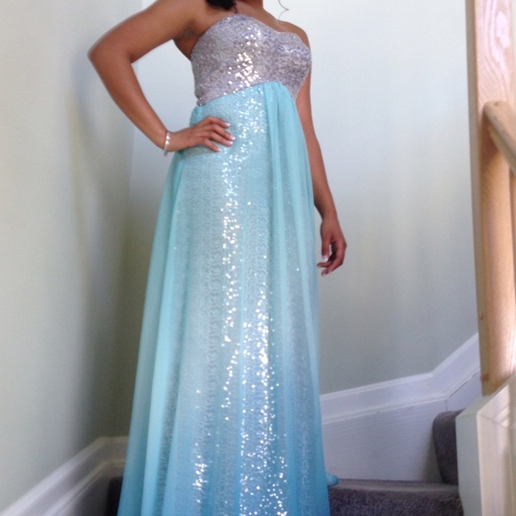 David's Bridal Dresses & Skirts - Sky Blue Prom Dress