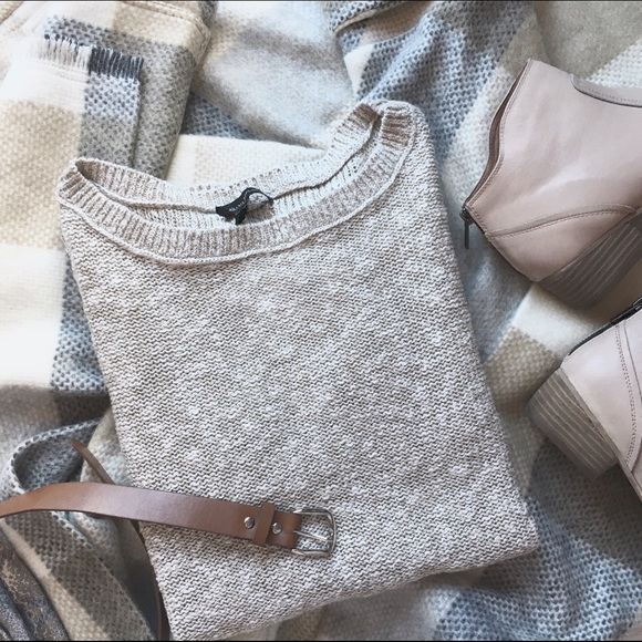 Banana Republic marled knit sweater . Host pick 🌷 - Picture 1 of 3