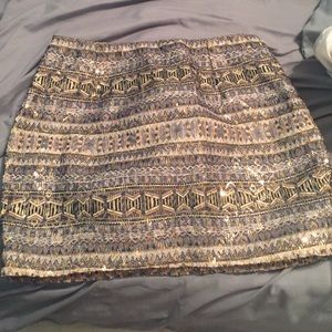 Gold sequins skirt! 🎉