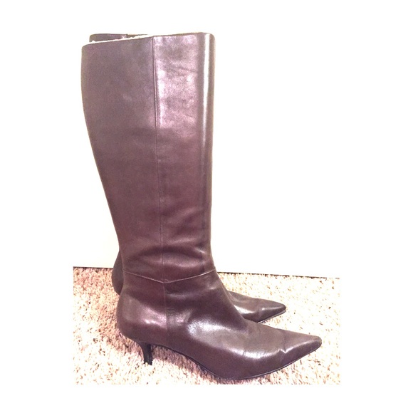 Nine West pointed toe boot