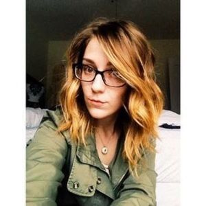 Meet your Posher, Emily