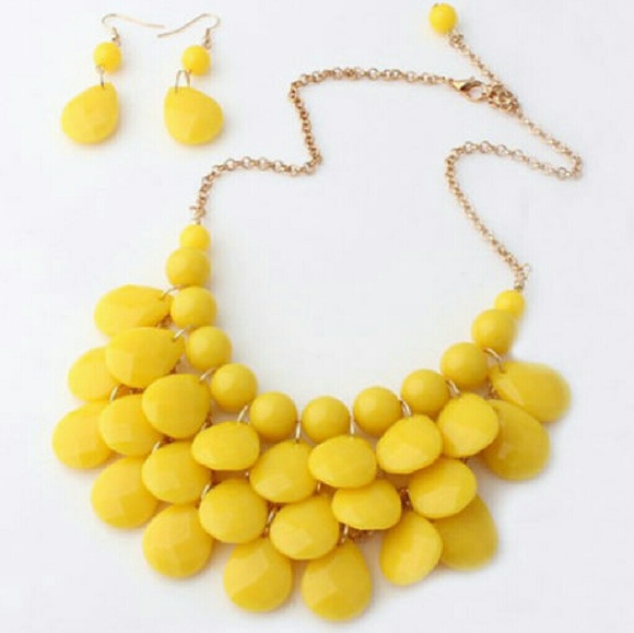 Jewelry - Yellow Waterdrop Necklace Set