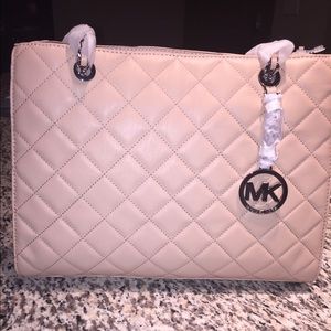 BRAND NEW! Michael Kors Susannah Tote LG Blush