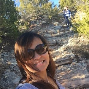 Meet your Posher, Liezel